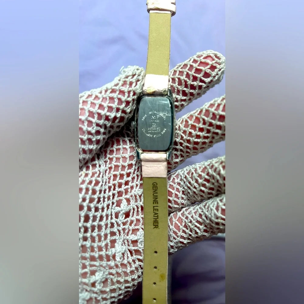 NY Analog Wristwatch Buckle Band Quartz Movement